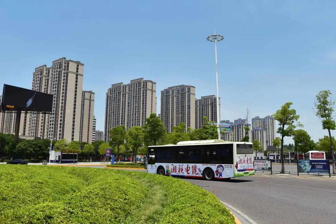 品牌煥新，夏日啟航 岳陽(yáng)登場(chǎng)，未來(lái)可期 #安全用電你我湘聯(lián)