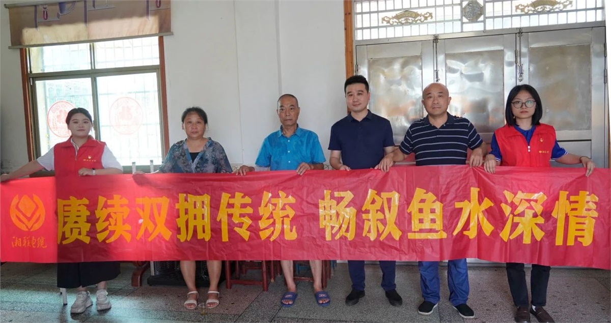 建軍節(jié) | 湘聯(lián)電纜開展走訪慰問退役軍人活動！